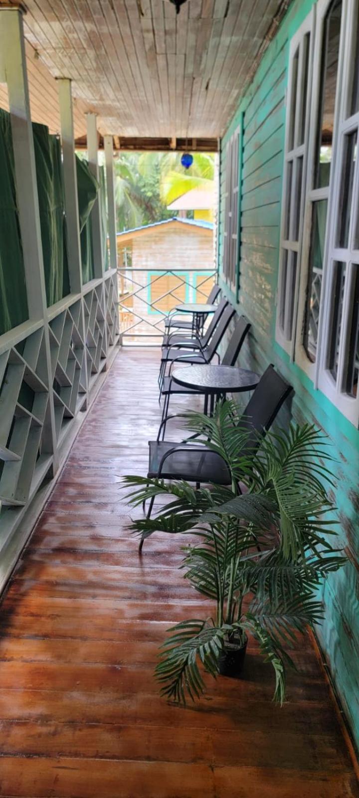 Hotel Tierra Verde Bed And Breakfast Bocas Town Exterior foto